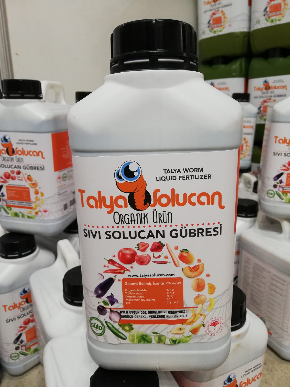 Organik Solucan Gübresi  Sıvı Sebze Meyve ve Süs Bitkileri Saksı Salon Balkon Hobi  İçin 5 Lt.